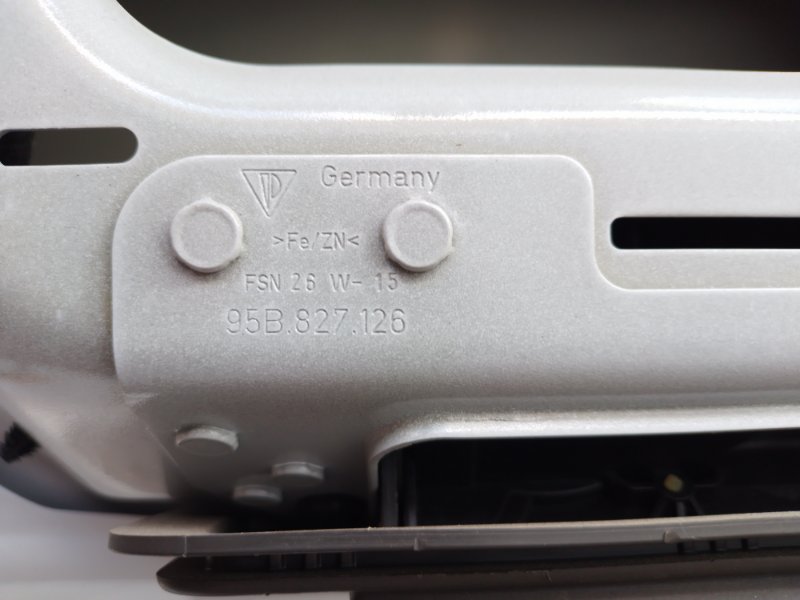 Дверь багажника задняя macan 2015 95B