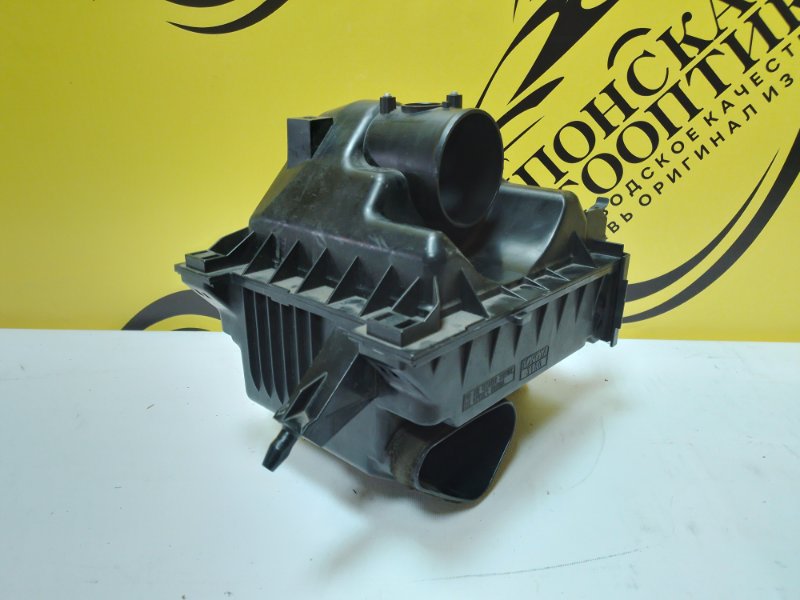 Корпус воздушного фильтра передний Lexus RX450H GYL10