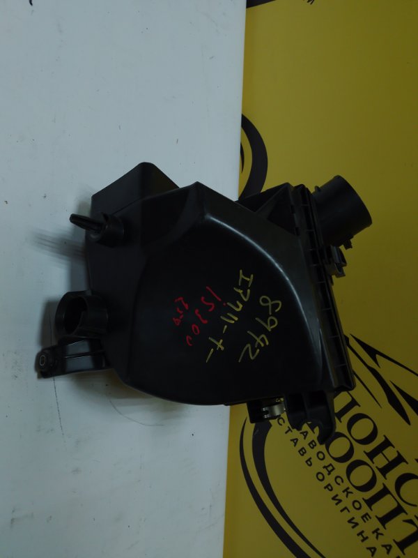 Корпус воздушного фильтра передний IS250 2012-2016 GSE30 Корпус воздушного фильтра передний IS250 2012-2016 GSE30