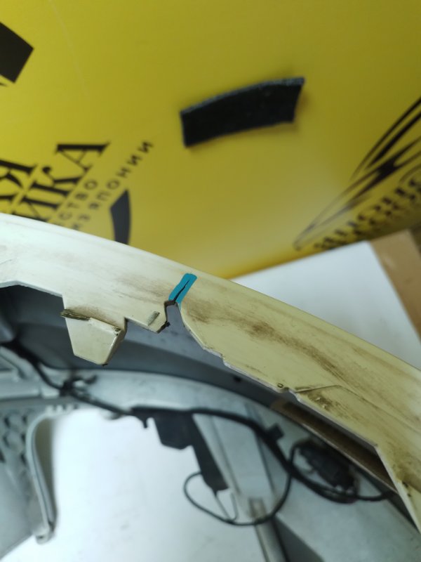 Бампер задний macan 2016 95B Бампер задний macan 2016 95B