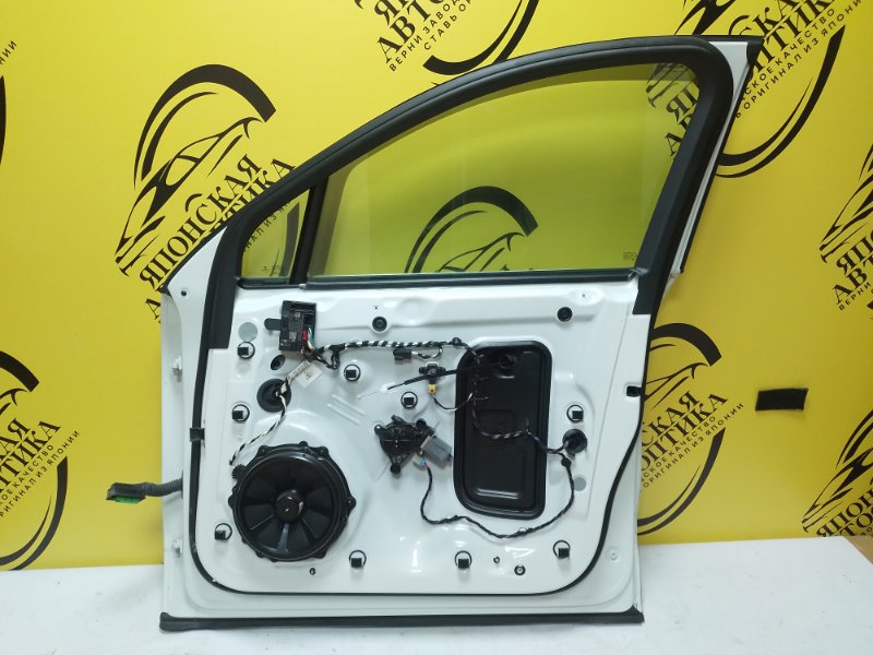 Дверь боковая передняя правая macan 2016 95B Дверь боковая передняя правая macan 2016 95B