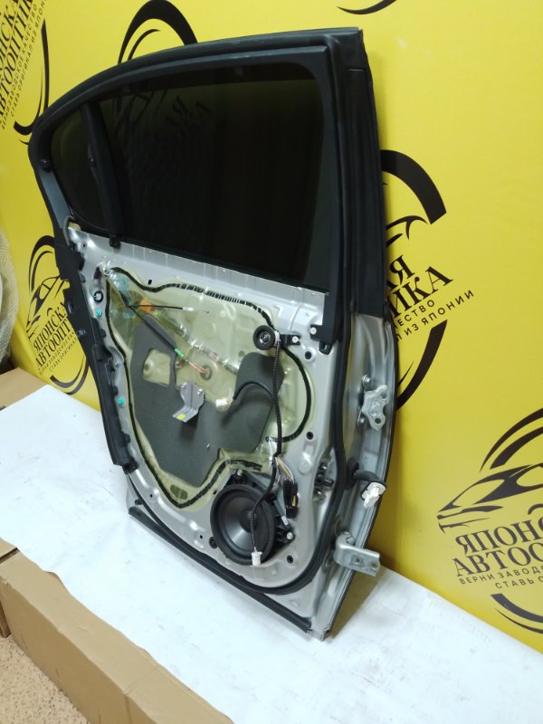 Дверь боковая задняя левая GS250 2013 AWL10 2GR-FSE Дверь боковая задняя левая GS250 2013 AWL10 2GR-FSE