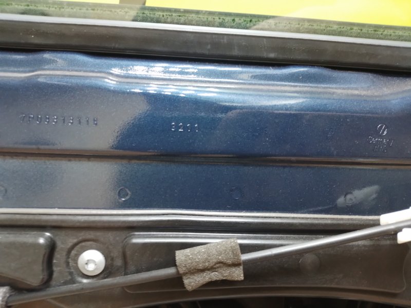 Дверь боковая передняя левая Cayenne 2011 958