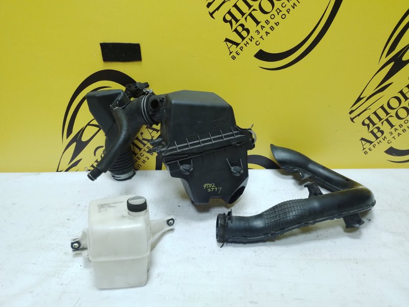 Запчасть корпус воздушного фильтра Lexus NX300H 2015 AYZ10 17700-36360 контрактная Корпус воздушного фильтра Lexus NX300H 2015 AYZ10 17700-36360 контрактная