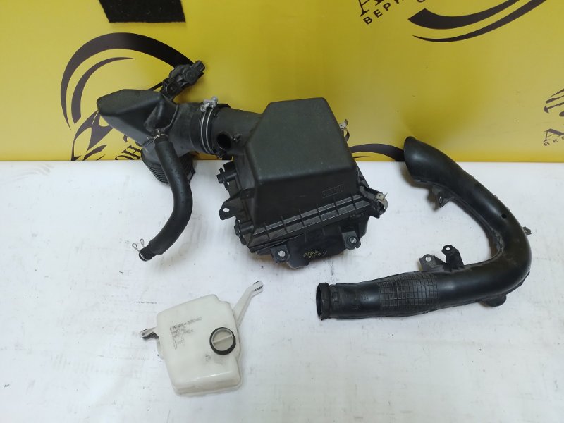 Корпус воздушного фильтра NX300H 2015 AYZ10 Корпус воздушного фильтра NX300H 2015 AYZ10