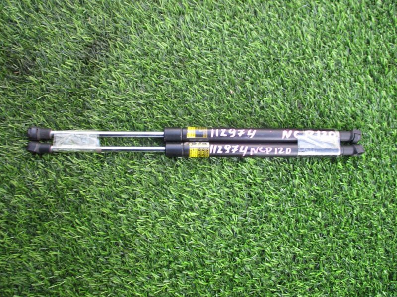 Амортизатор задней двери TOYOTA RACTIS NCP120 контрактная