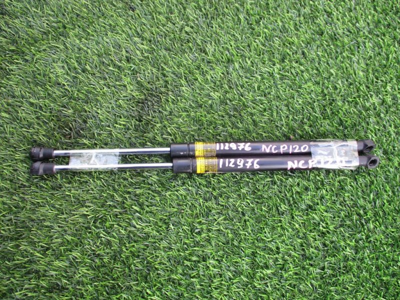 Запчасть амортизатор задней двери TOYOTA RACTIS NCP120 контрактная Амортизатор задней двери TOYOTA RACTIS NCP120 контрактная