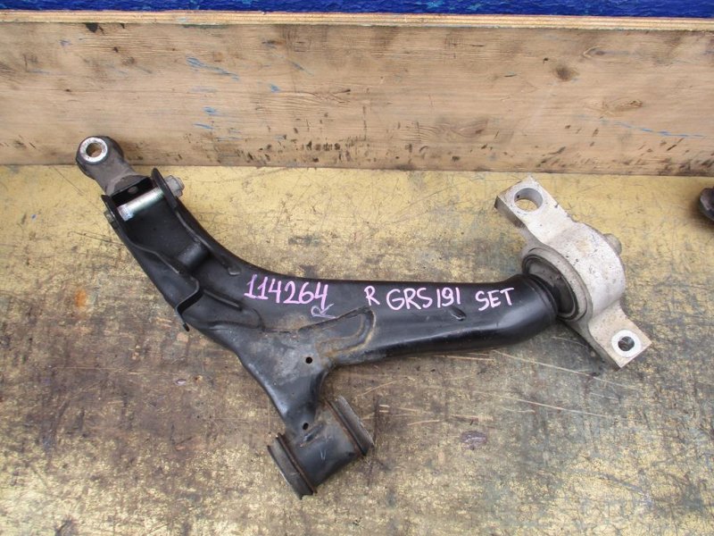 Запчасть рычаг нижний передний правый LEXUS GS350 GRS191 контрактная Рычаг нижний передний правый LEXUS GS350 GRS191 контрактная