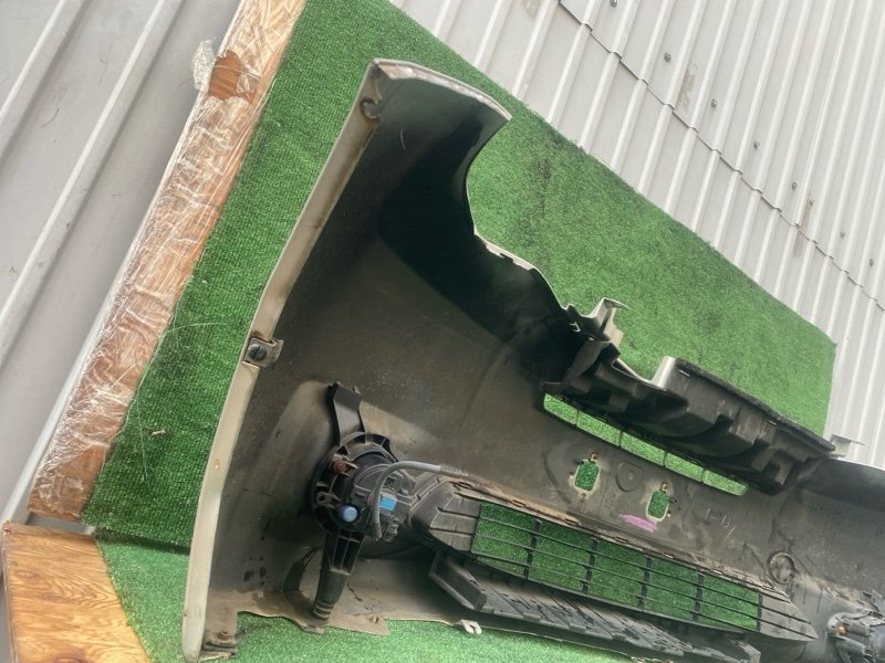 Бампер передний TREZIA NSP120