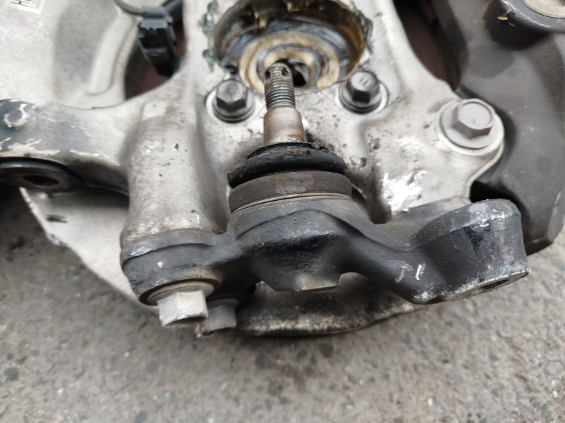 Ступица передняя LEXUS LS600H UVF45 2UR-FSE Ступица передняя LEXUS LS600H UVF45 2UR-FSE