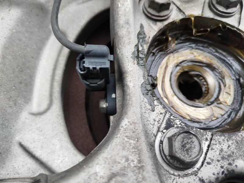 Ступица передняя LS600H UVF45 2UR-FSE Ступица передняя LS600H UVF45 2UR-FSE