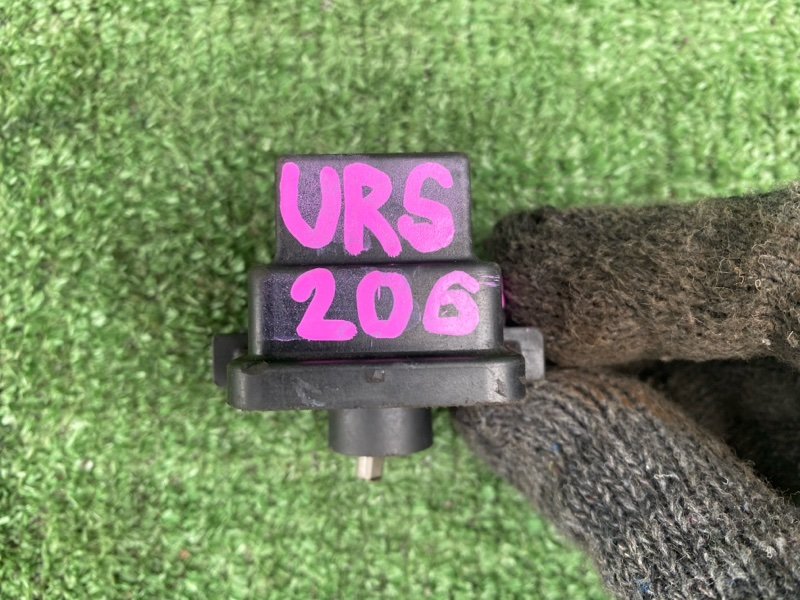 Датчик tems передний правый TOYOTA CROWN MAJESTA URS206 1URFSE