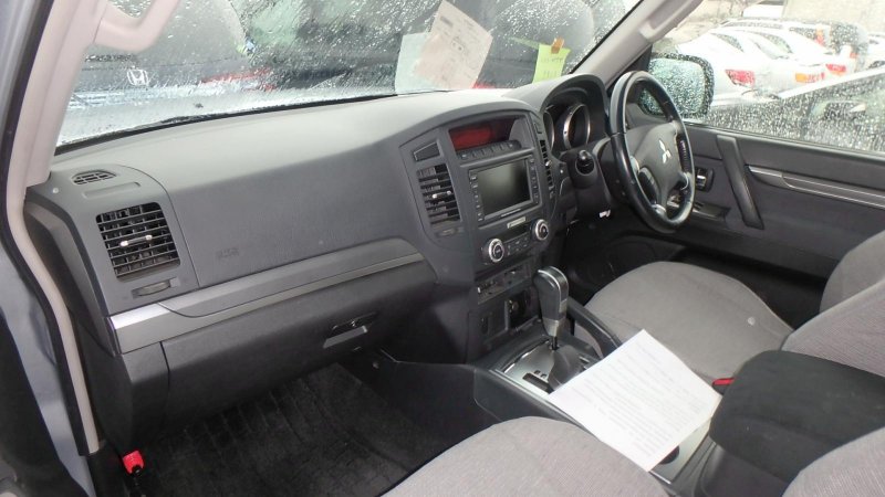 Пол багажника PAJERO 2006 V93W 6G72