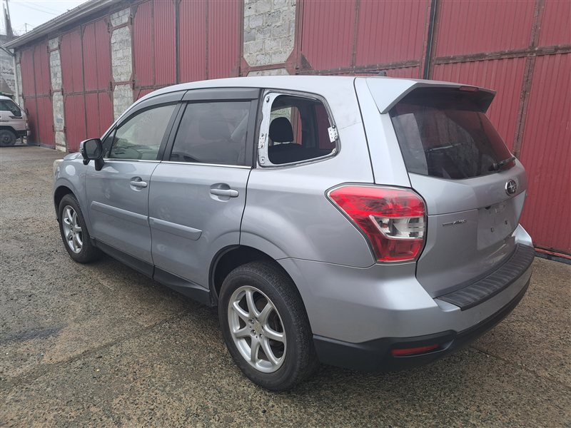 Уплотнительная резинка двери багажника FORESTER 2014 SJ5 FB20A