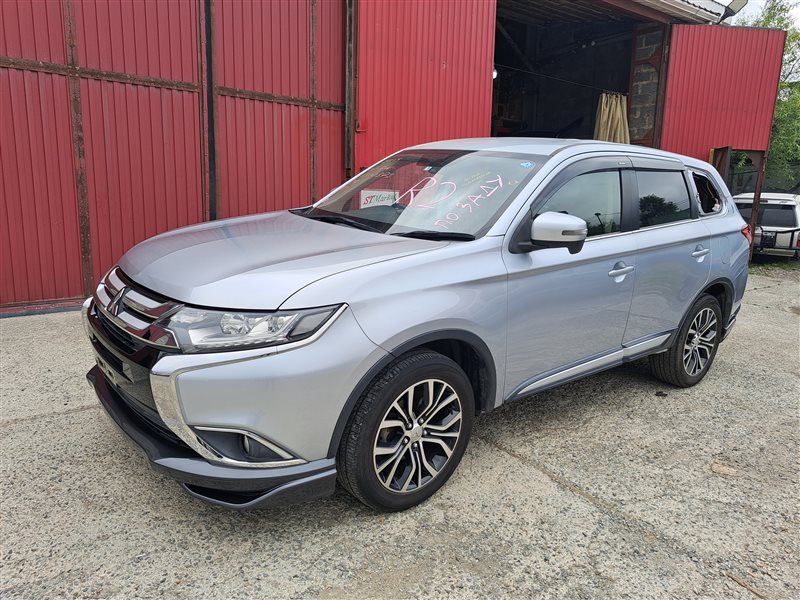 Уплотнительная резинка двери багажника OUTLANDER 2015 GF7W 4J11