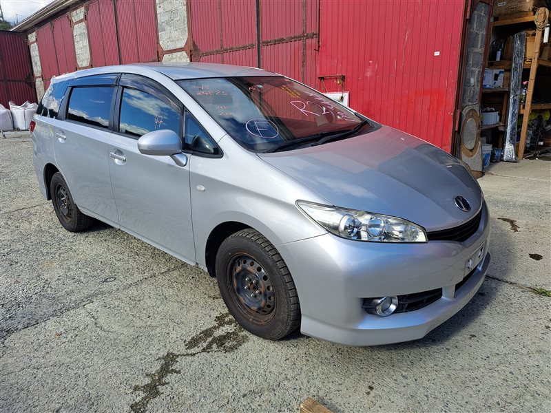 Консоль магнитофона Wish 2010 ZGE25G 2ZR-FAE