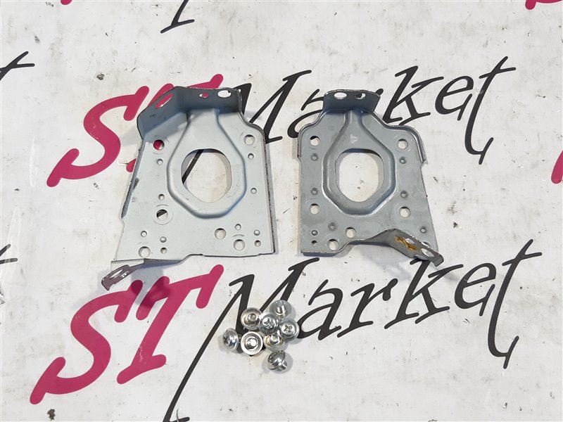 Крепление магнитофона Toyota VOLTZ 2002 ZZE136 1ZZ-FE 8621202120 контрактная