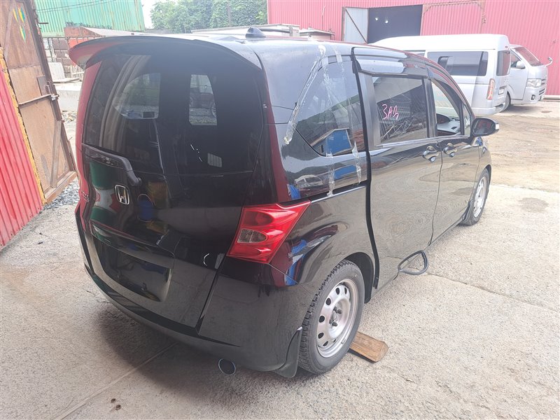Уголок крыла передний правый FREED 2008 GB3 L15A Уголок крыла передний правый FREED 2008 GB3 L15A