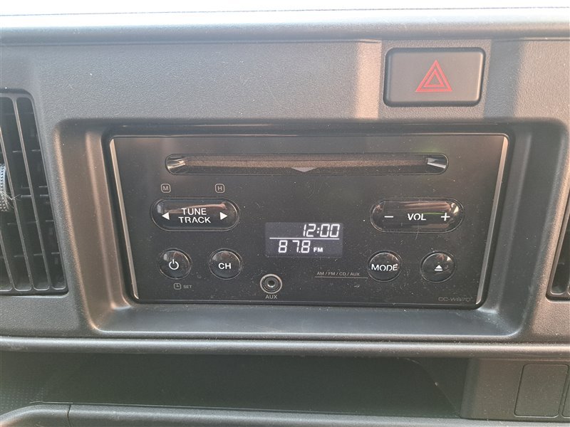 Крепление магнитофона Hijet 2019 S321V KFVE4