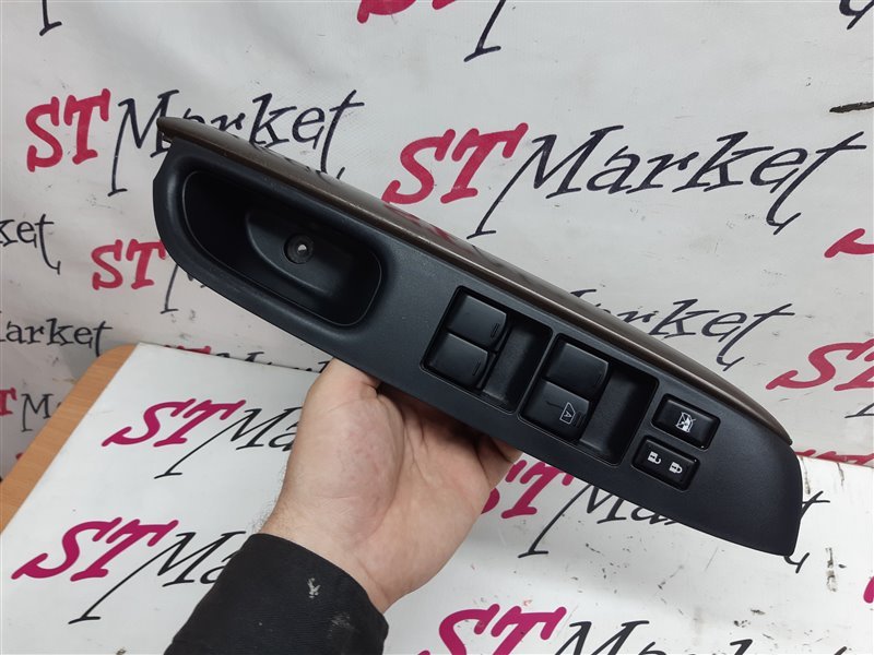 Блок управления стеклоподъемниками передний правый Note 2017 E12 HR12DDR Блок управления стеклоподъемниками передний правый Note 2017 E12 HR12DDR