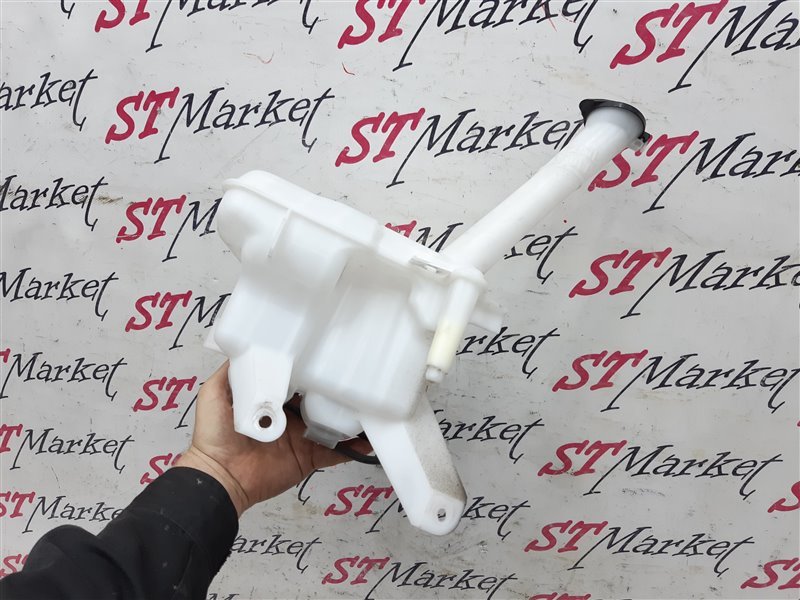 Бачок стеклоомывателя Sienta 2015 NCP175 1NZ-FE