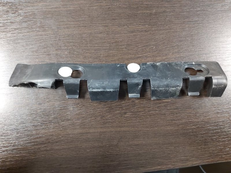 Кронштейн бампера Logan