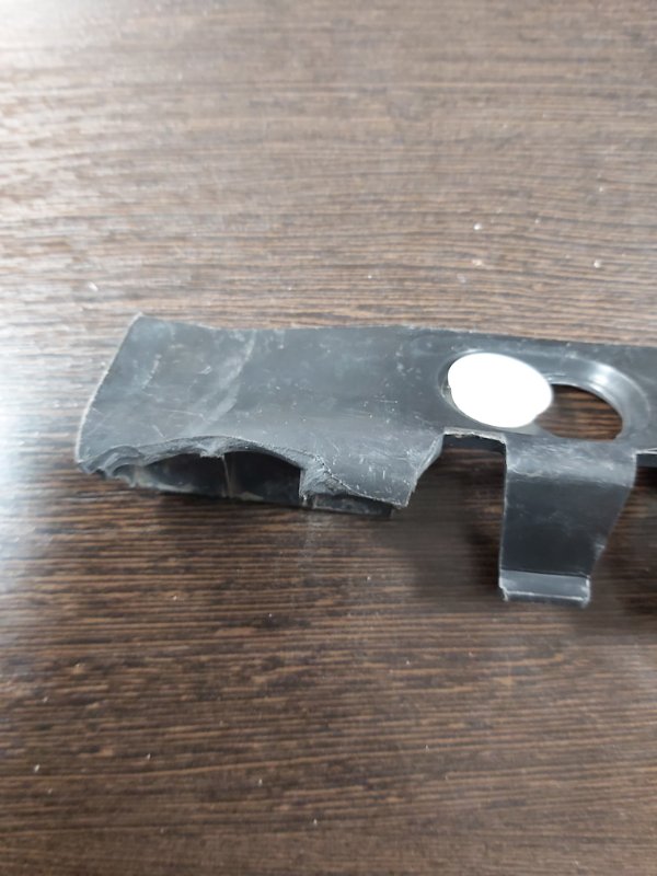 Кронштейн бампера Logan