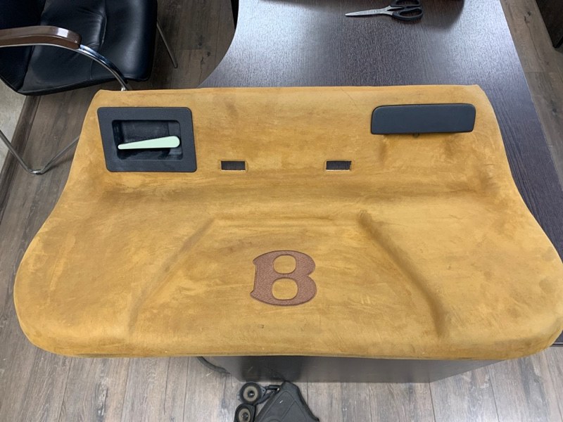 Обшивка крышки багажника Bentley CONTINENTAL (2003-2011) GT 3W8867601P Б/У