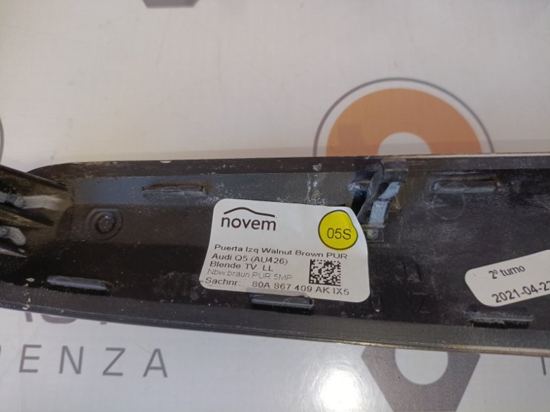 Декоративная накладка Q5 2021 DPVA