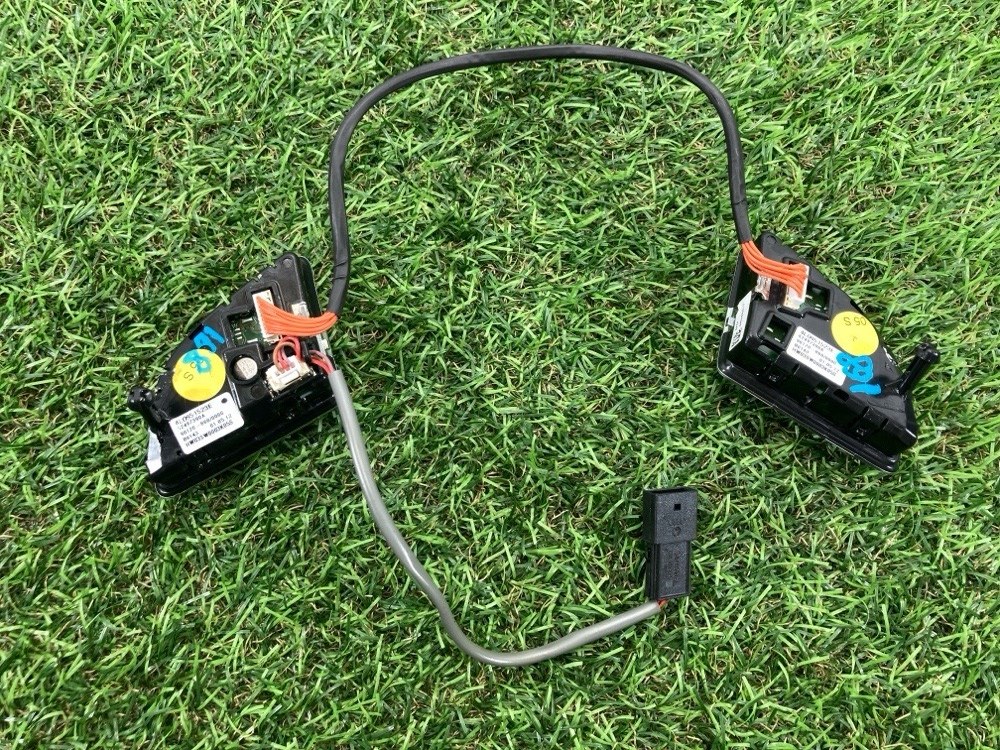 Кнопки на руль A4 2012 B8 CJEB