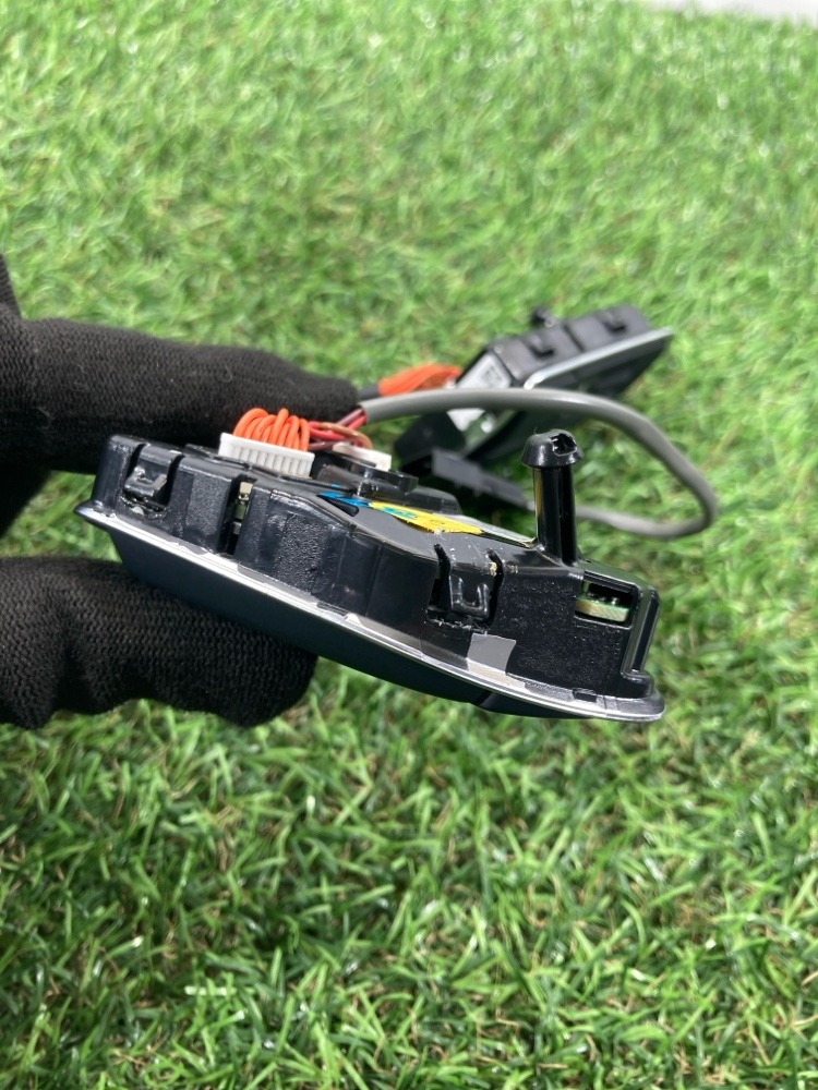 Кнопки на руль A4 2012 B8 CJEB