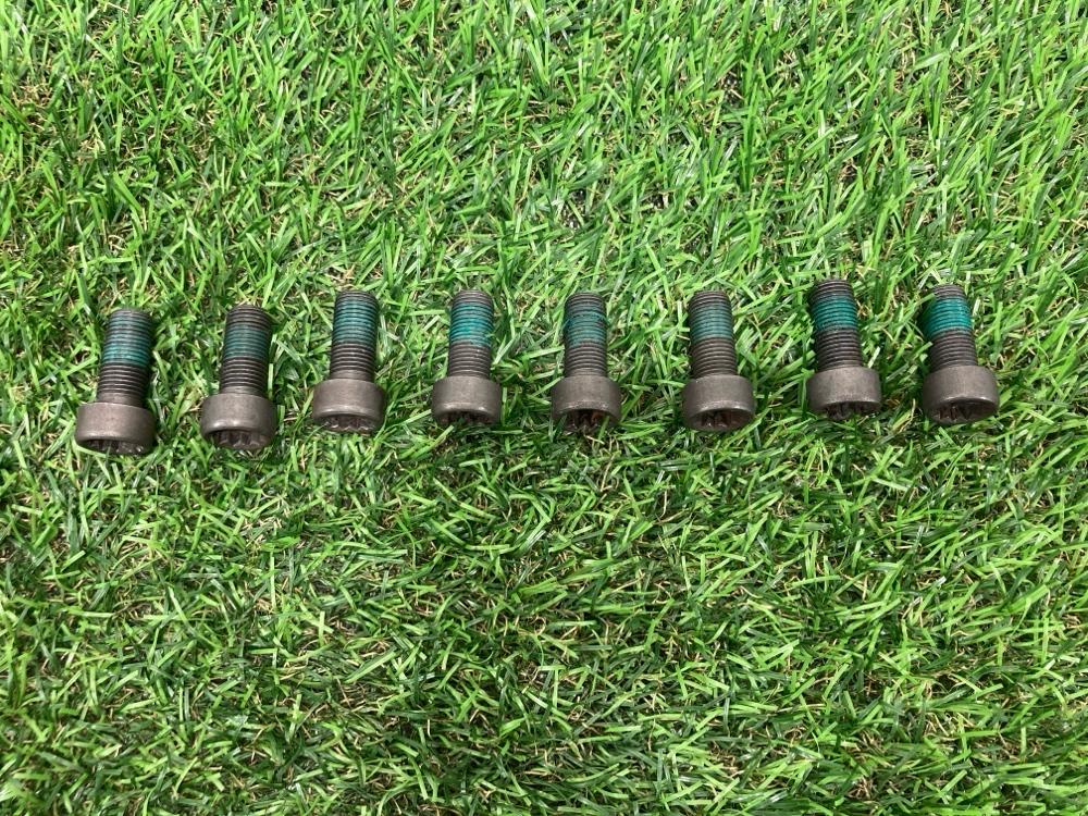 Болт маховика A3 2009 8P CDAA