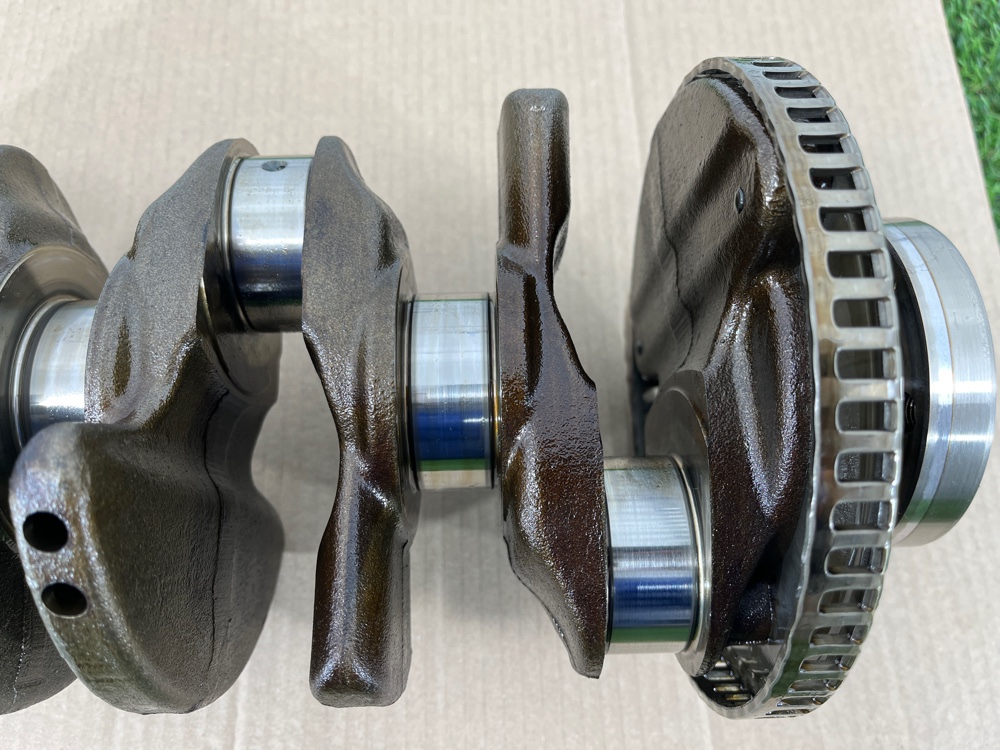 Коленвал A4 2008 B8 CDHB Коленвал A4 2008 B8 CDHB