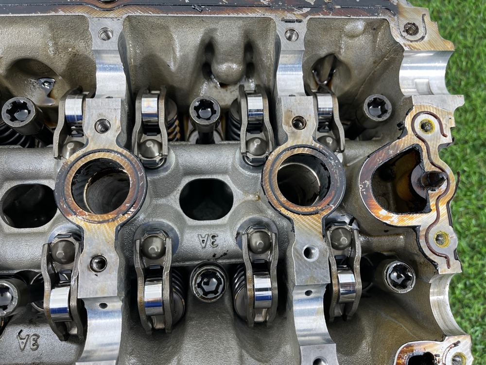 Головка блока цилиндров A4 2008 B8 CDHB