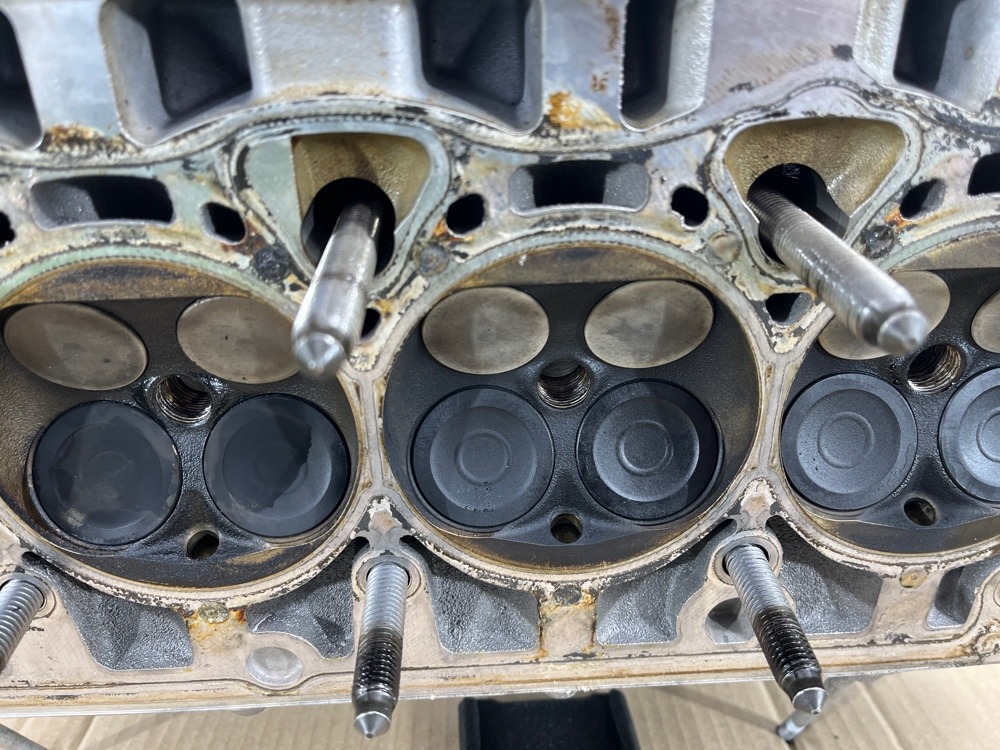 Головка блока цилиндров A4 2008 B8 CDHB