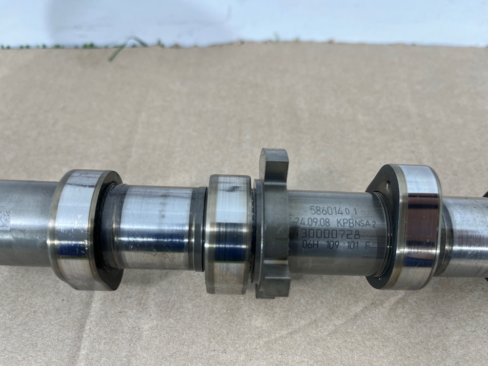 Распредвал впускной A4 2008 B8 CDHB Распредвал впускной A4 2008 B8 CDHB