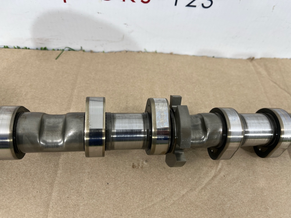 Распредвал впускной A4 2008 B8 CDHB Распредвал впускной A4 2008 B8 CDHB