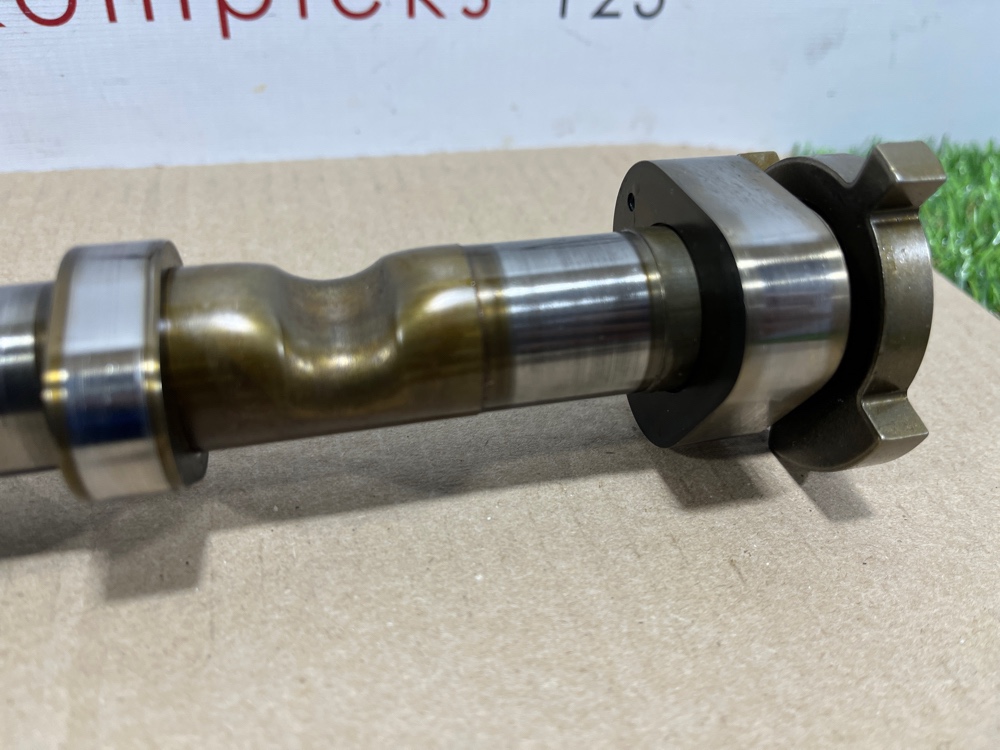 Распредвал впускной левый A6 2009 C6 CCAA Распредвал впускной левый A6 2009 C6 CCAA