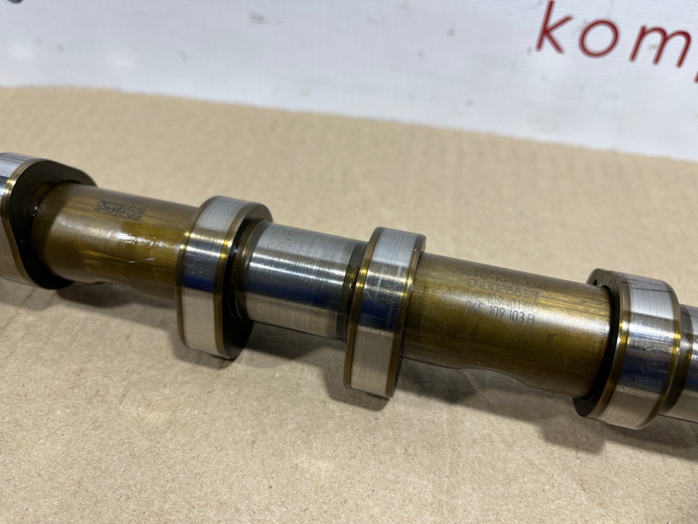 Распредвал впускной левый A6 2009 C6 CCAA Распредвал впускной левый A6 2009 C6 CCAA