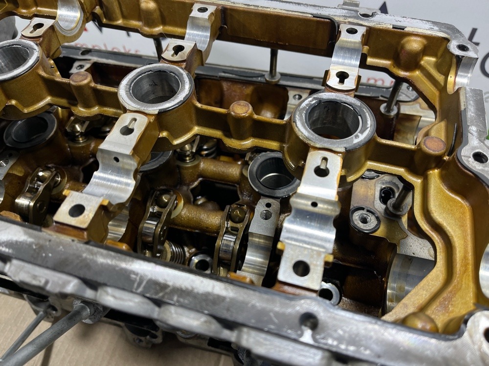 Головка блока цилиндров левая A6 2009 C6 CCAA Головка блока цилиндров левая A6 2009 C6 CCAA