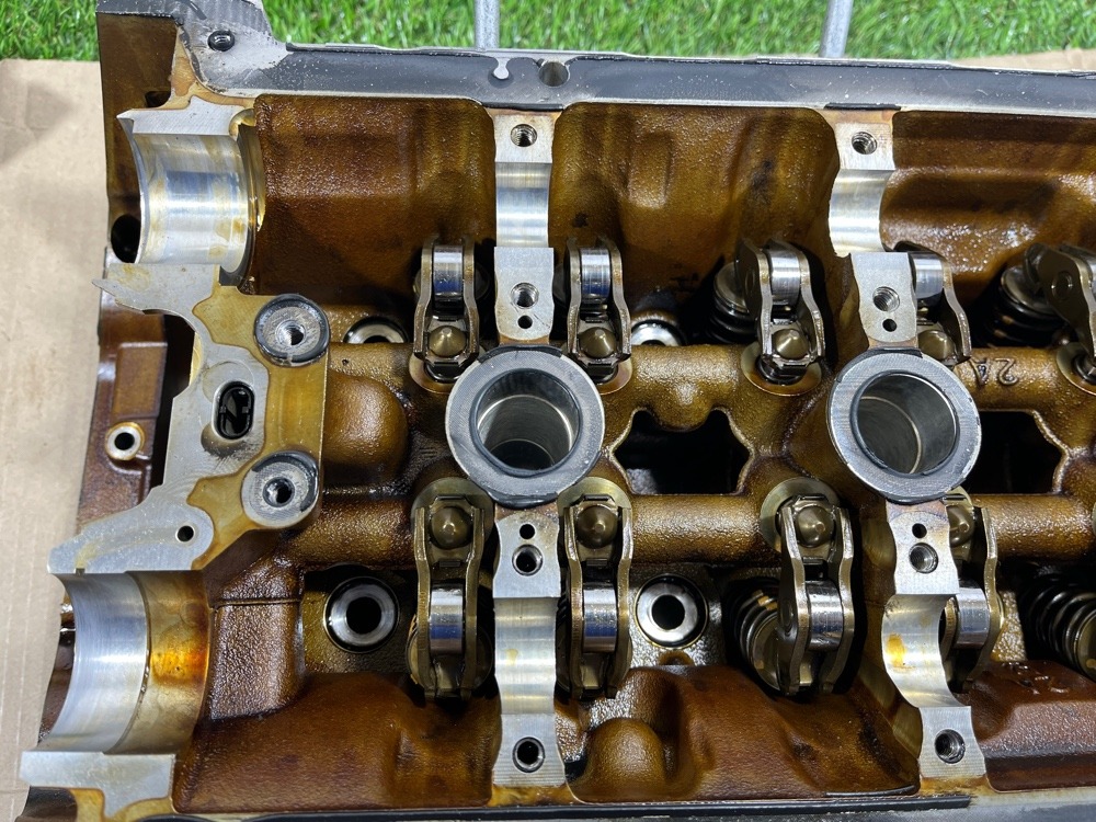 Головка блока цилиндров левая A6 2009 C6 CCAA Головка блока цилиндров левая A6 2009 C6 CCAA