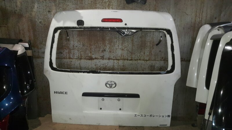 Дверь задняя Toyota Hiace KDH200