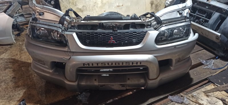 Nose cut Mitsubishi Delica PD6W 6G72