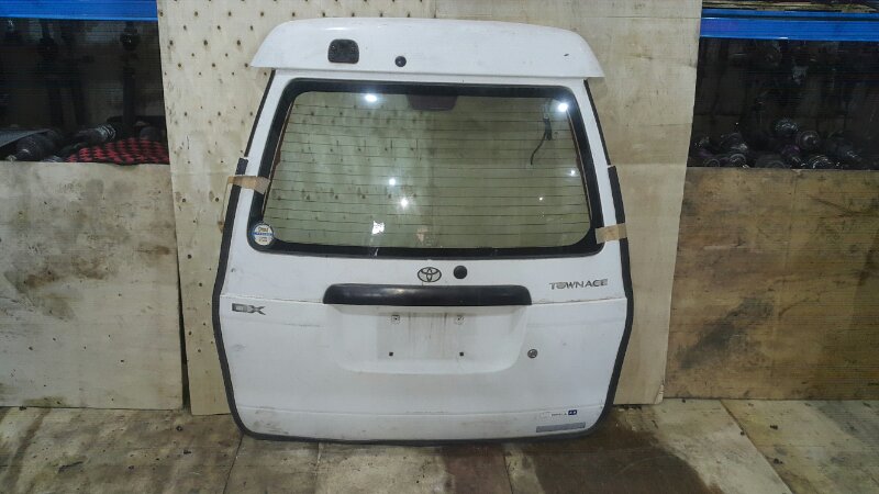 Дверь задняя Toyota Townace KR42