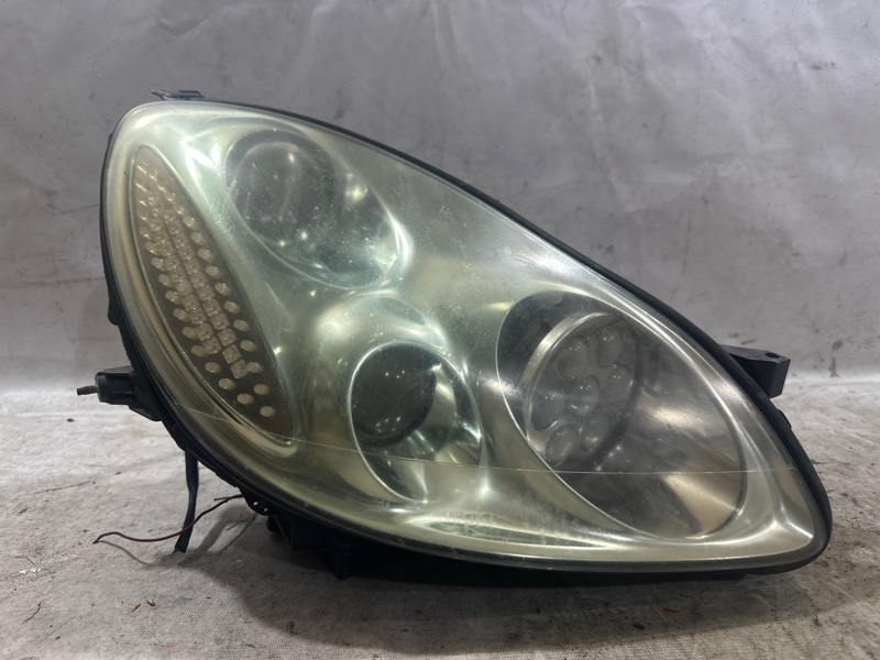 Фара Toyota Soarer UZZ40 передняя правая