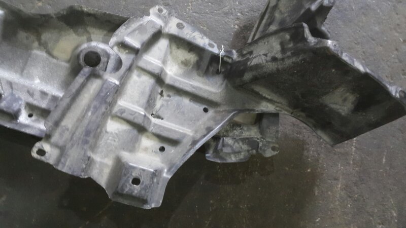 Защита двигателя Toyota Ractis NCP105
