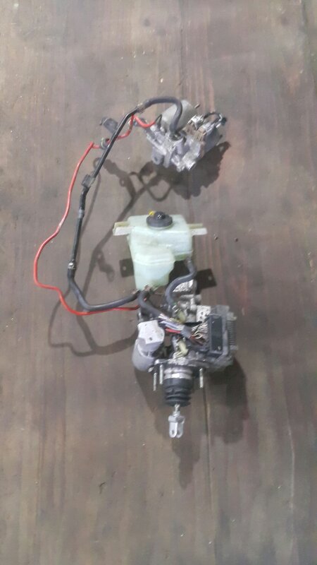 Главный тормозной Toyota Aqua NHP10 1NZ