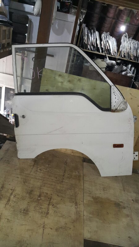 Дверь MAZDA BONGO SKP2V передняя правая (б/у)