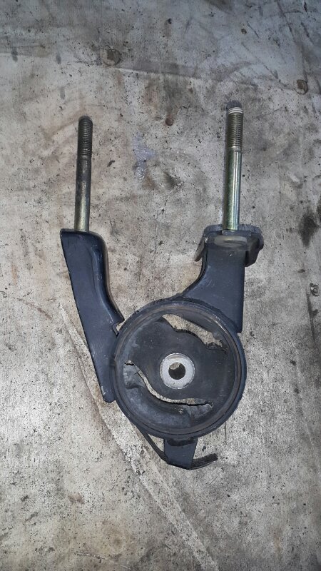 Подушка двигателя Toyota Bb NCP31 1NZ