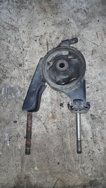 Подушка двигателя TOYOTA PLATZ SCP11 1SZ (б/у)